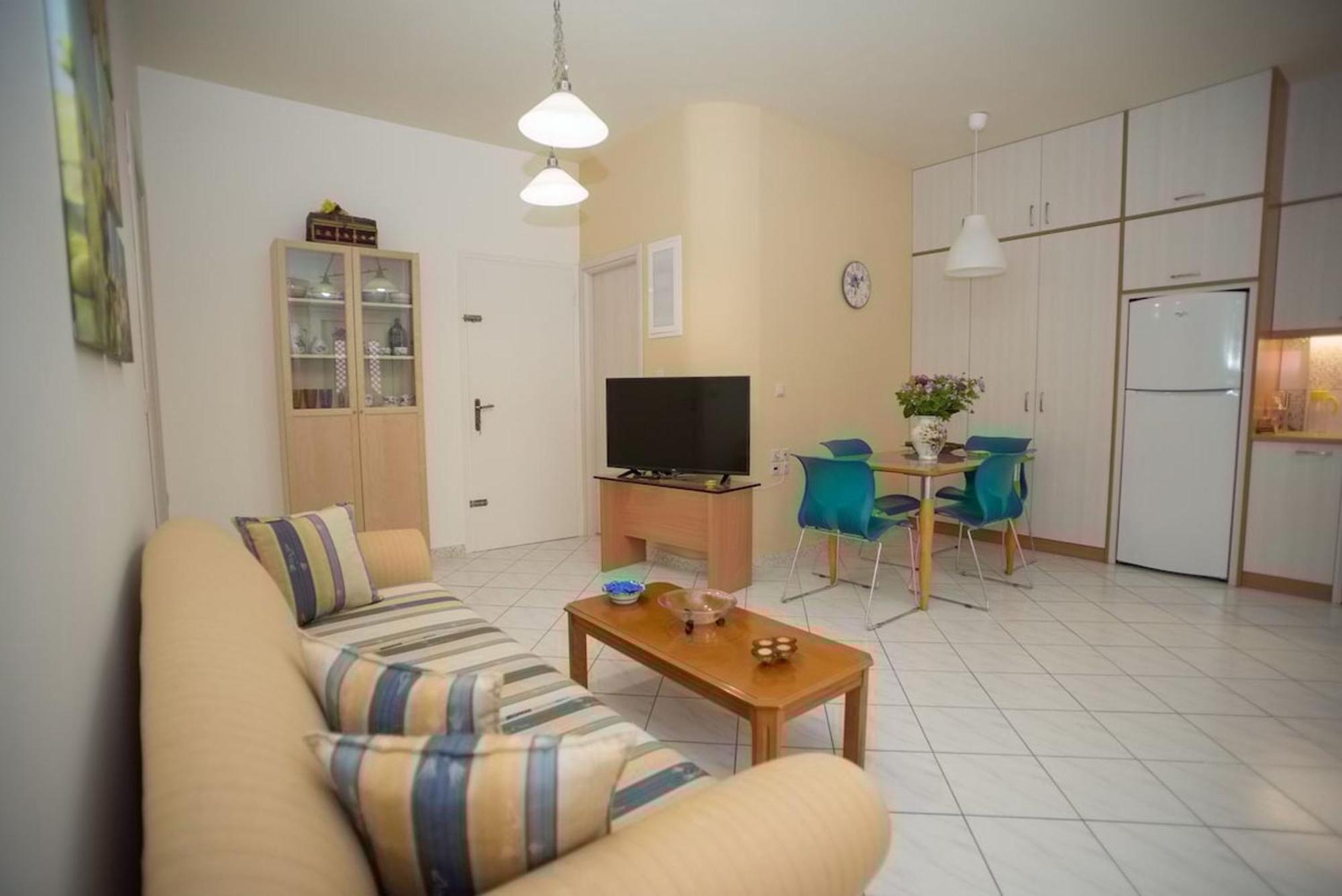 Comfi Apartment Kleio Candia Esterno foto