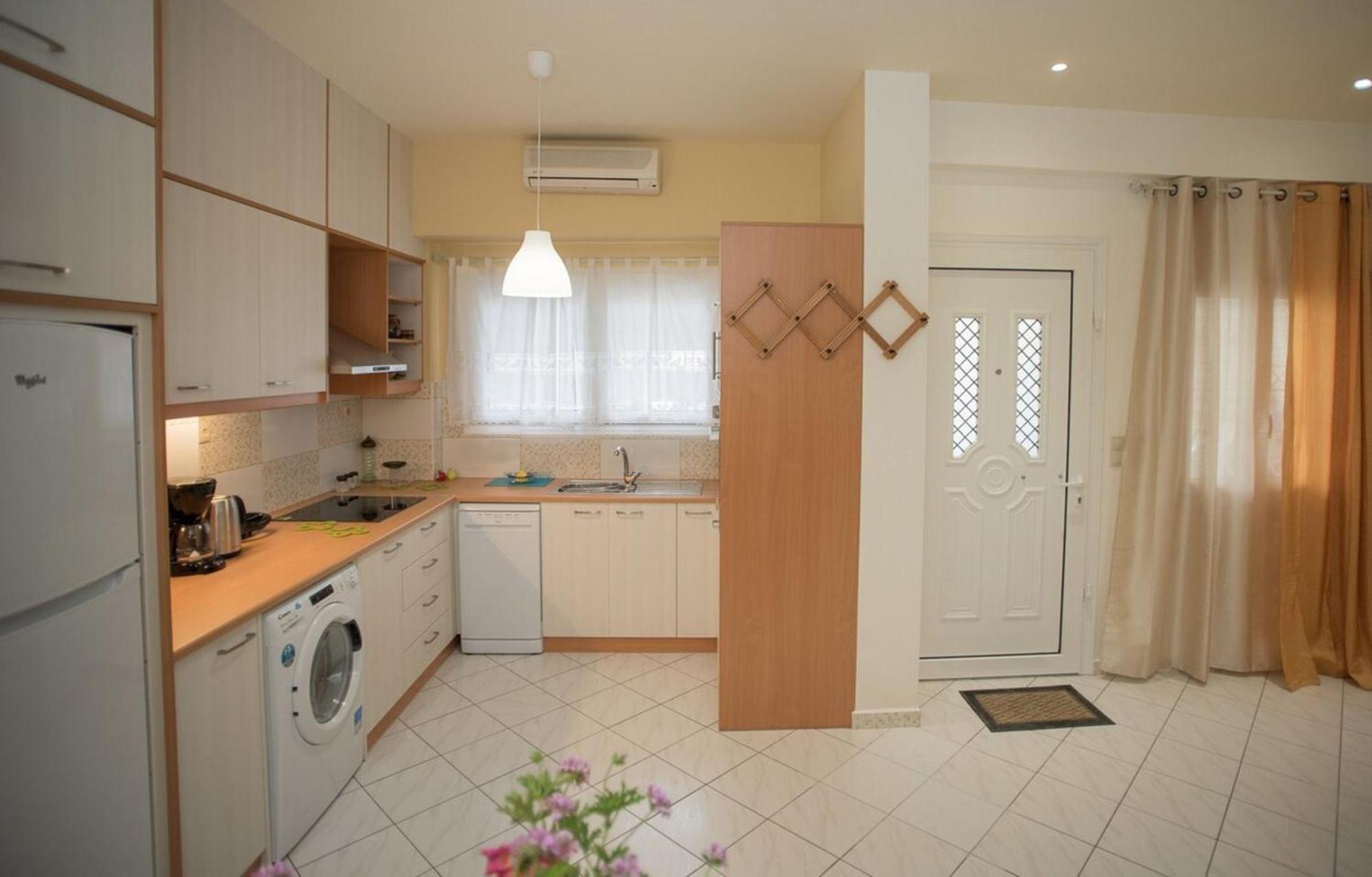 Comfi Apartment Kleio Candia Esterno foto